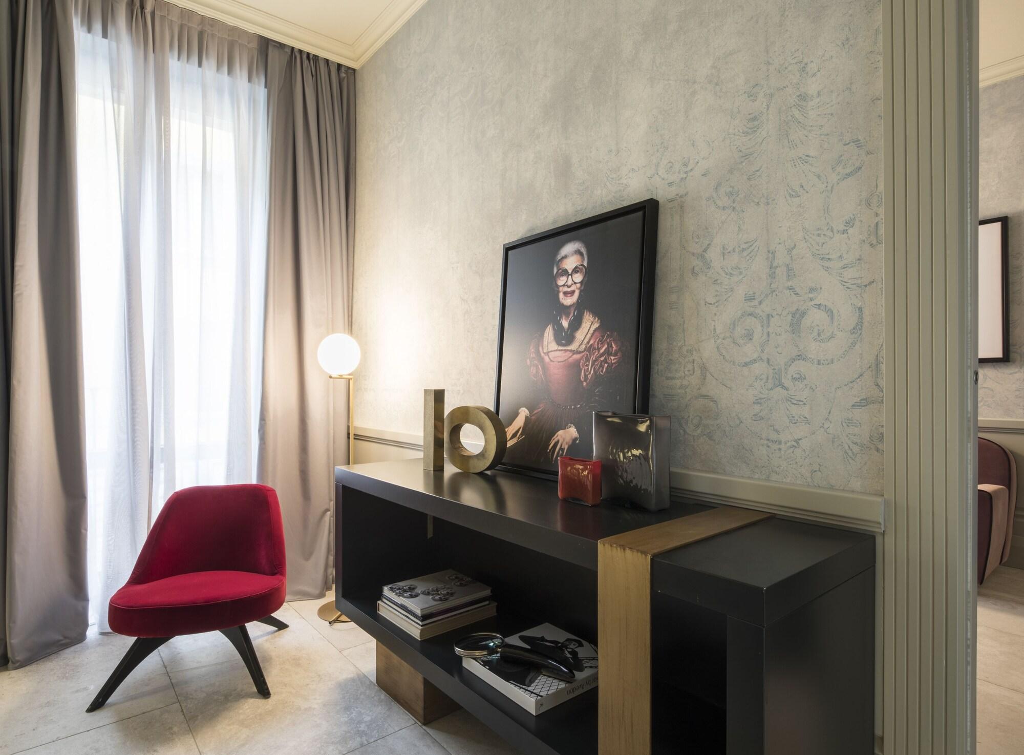 Palazzo Cornalia Hotell Milano Eksteriør bilde A room at the hotel