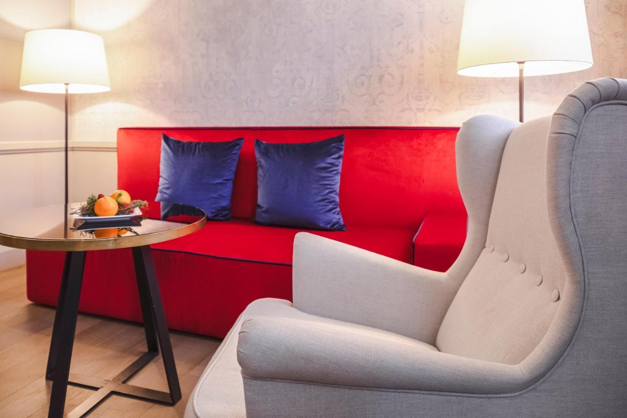 Palazzo Cornalia Hotell Milano Eksteriør bilde A sofa