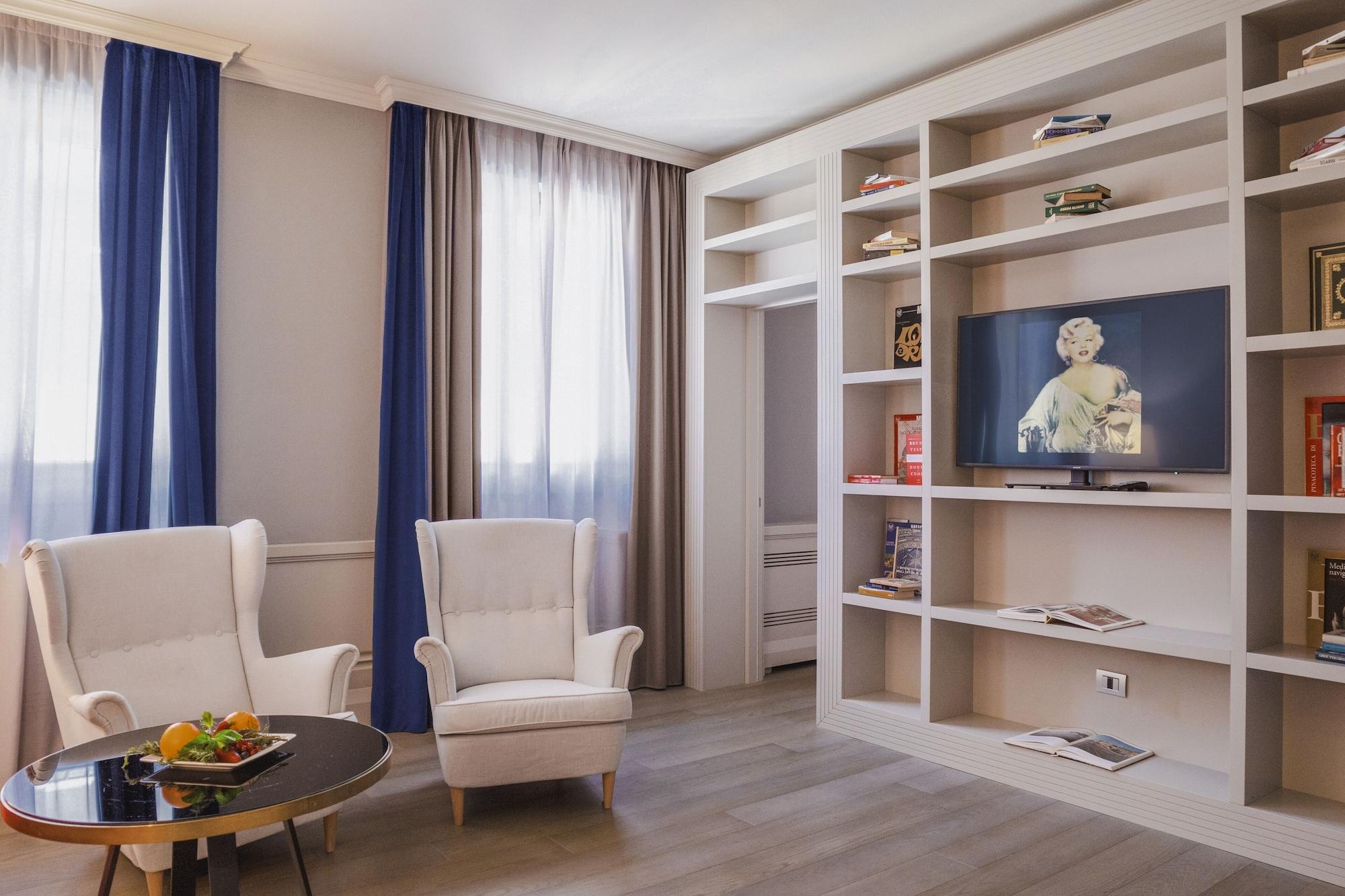 Palazzo Cornalia Hotell Milano Eksteriør bilde A room at the residence
