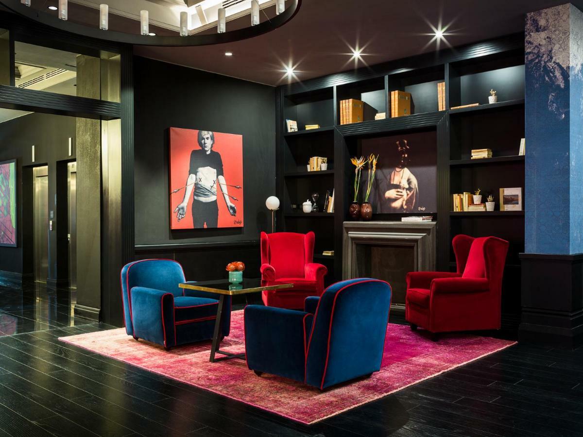 Palazzo Cornalia Hotell Milano Eksteriør bilde The Library at The Standard East Village